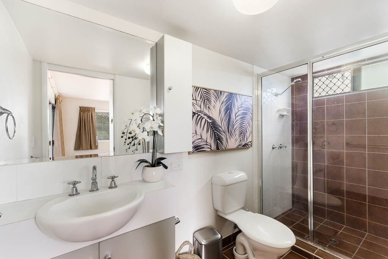 Bathroom, City Stadium Apartment on the riverfront, City