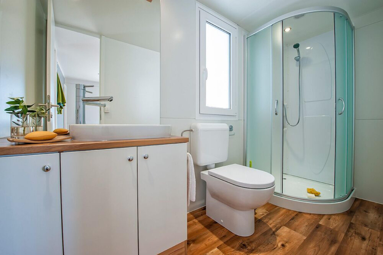 Bathroom, Kozarica Adria Village, Pakoštane