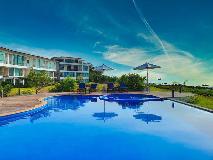 The Beach Resort & Residence, Pathiu