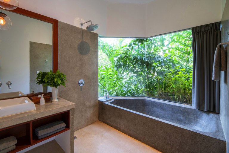 Bathroom 4, Solitaire Kamreuk Resort, Siem Reap