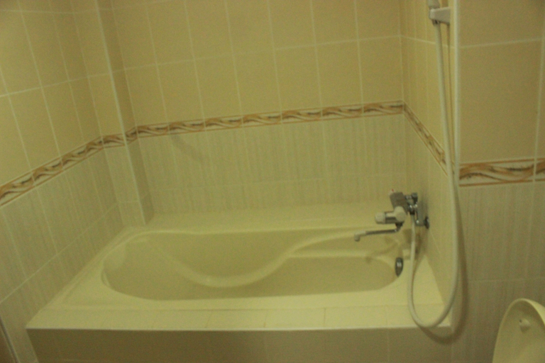 Bathroom 5, Green One Hotel, Lapu-Lapu City
