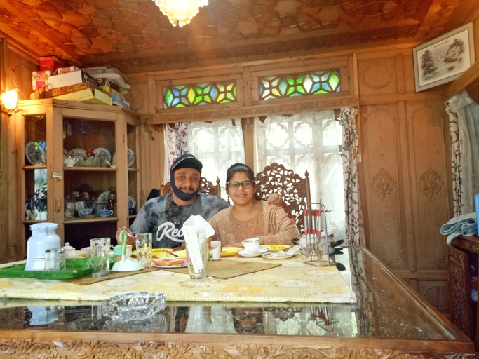 Food & Drinks 5, New Bul Bul Houseboat Dal Lake, Srinagar