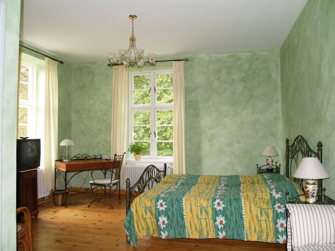 Bedroom 4, Landhaus Schloss Kölzow, Vorpommern-Rügen