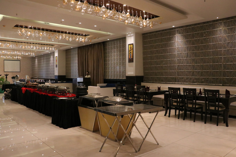 Food & Drinks 4, Palmdale Hotel & Resort, Ambala