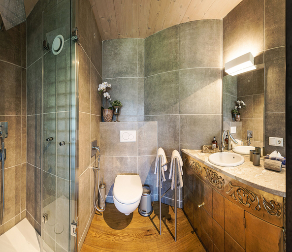 Bathroom 3, The View, Gmunden