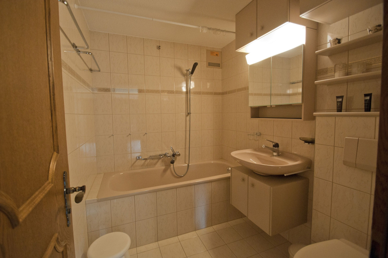 Bathroom, Haus Lizi - Apartment 8, Visp