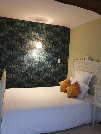 Bedroom 4, Domaine de Bourgville, Vienne