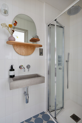 Bathroom 3, 15 Pontcanna, Cardiff