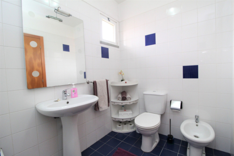 Bathroom, Old Town Apartment Sea View, Funchal