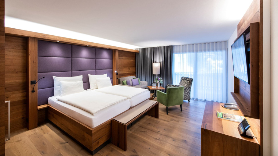 Bedroom 3, Hotel Lenzerhorn – Alpine Stay, Spa & Savour, Albula