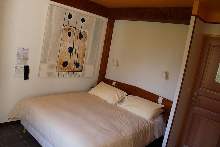 Bedroom 2, Hotel le Val des Sources, Hautes-Alpes