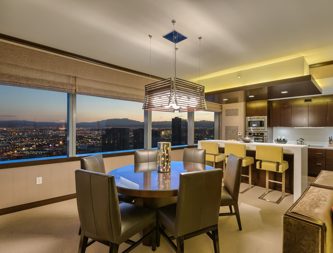 Food & Drinks 5, Secret Suites at Vdara, Clark