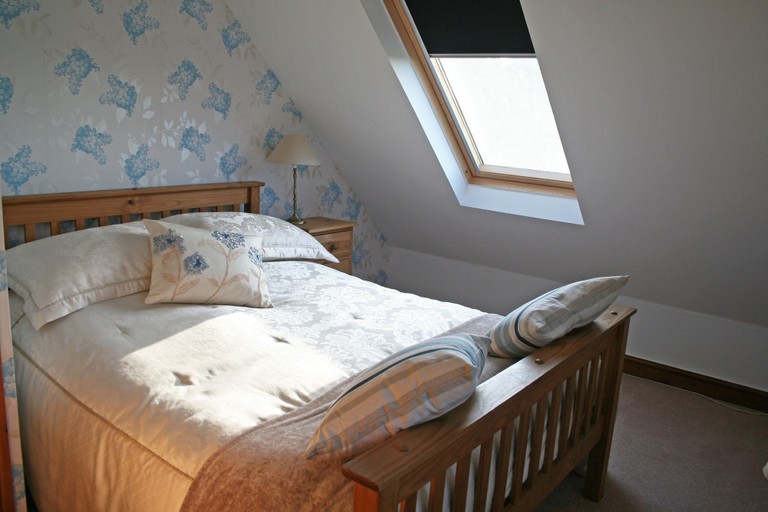 Bedroom 2, Avon Lodge, Wiltshire