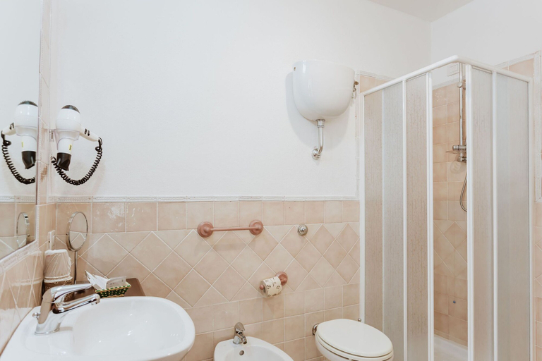 Bathroom 4, Vallicciola Nature Hotel, Olbia-Tempio