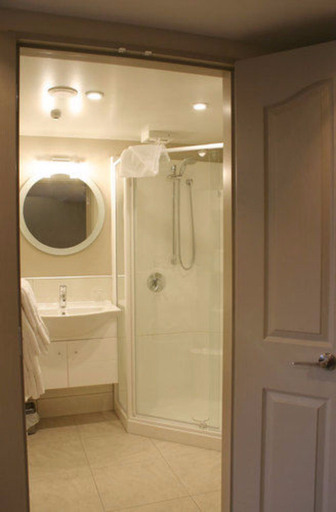 Bathroom 5, Athena Motel & Apartments, Christchurch