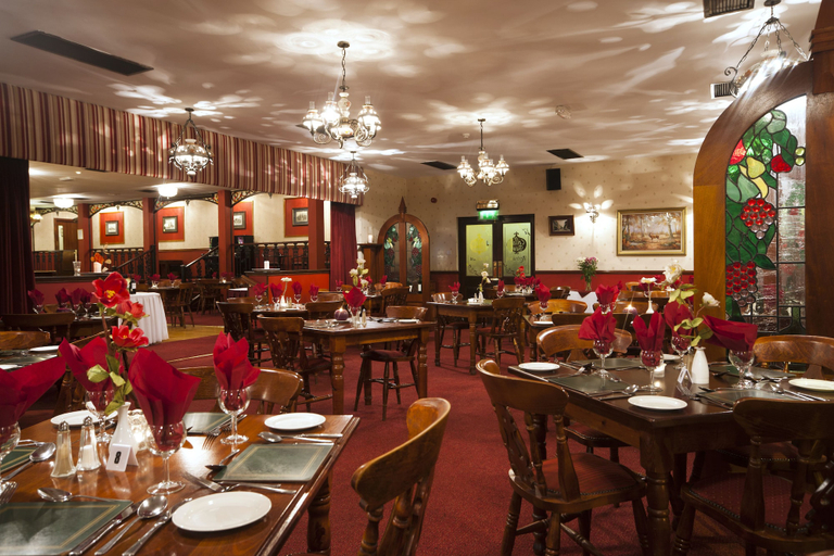 Food & Drinks 5, Eviston House Hotel