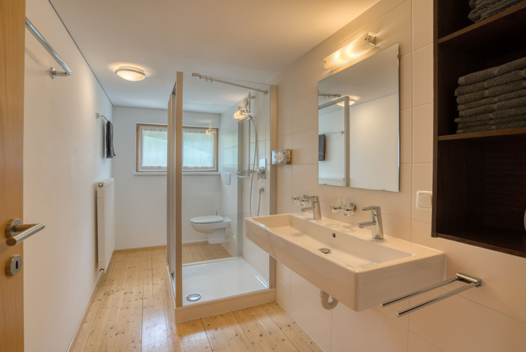 Bathroom 3, HUS 24, Bregenz