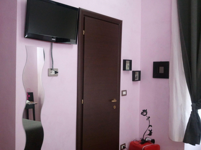 Bedroom 3, Casa di Ele, Roma