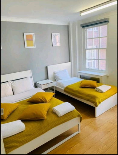 Bedroom 3, Studio In Central London Oxford St, London