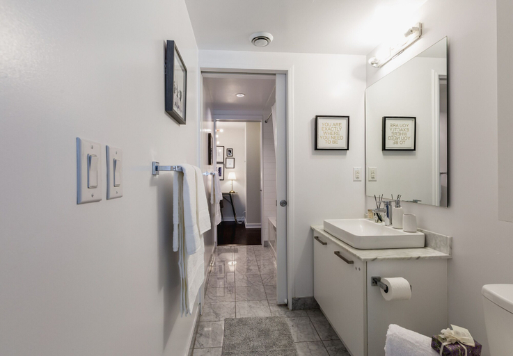 Bathroom 2, 12 York St Condo - Financial District, Toronto