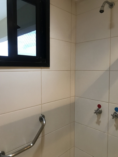 Bathroom 5, Crystal Place, Goiania