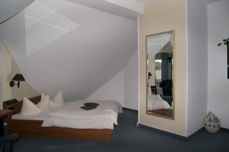 Bedroom 3, Villa Markersdorf, Mittelsachsen