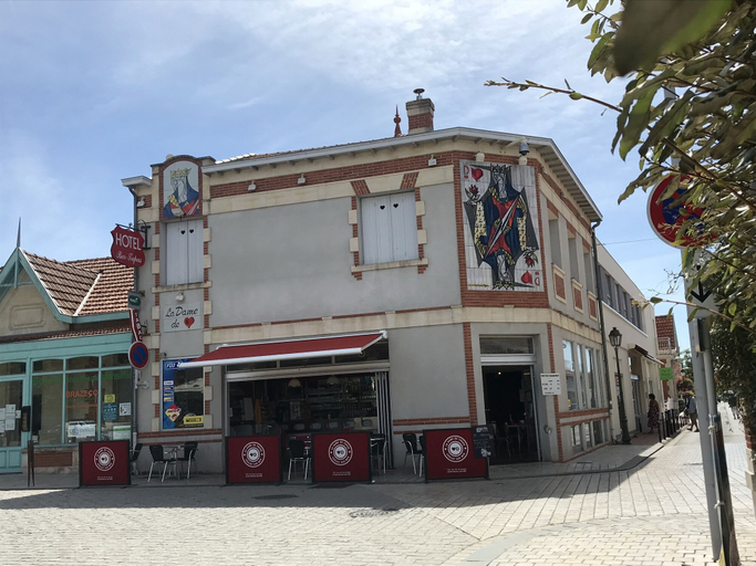 Exterior & Views 2, La dame de coeur, Gironde