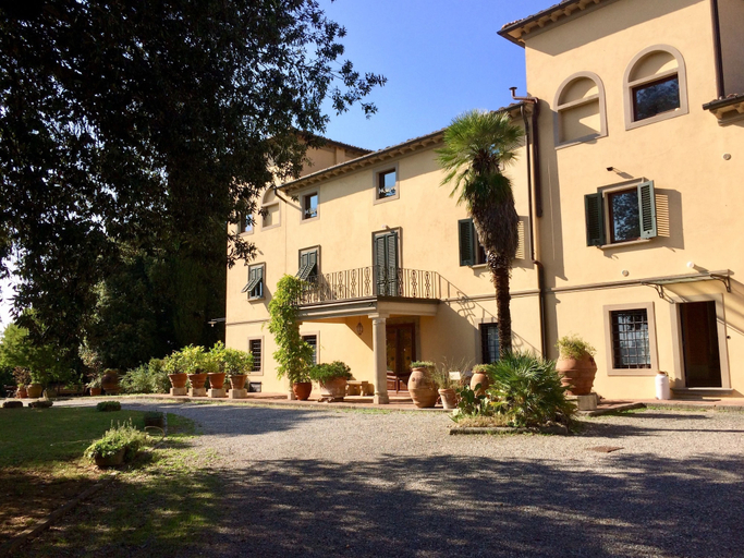 Exterior & Views 2, Agriturismo La Palazzina, Pisa