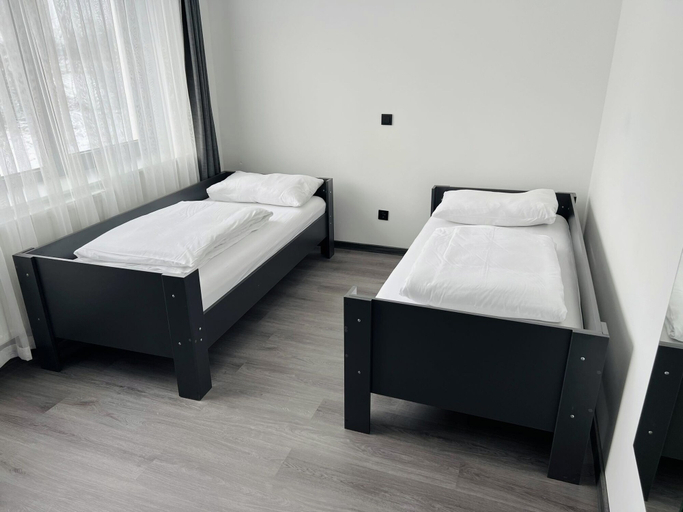 Bedroom 3, Parkhotel Braunau, Braunau am Inn