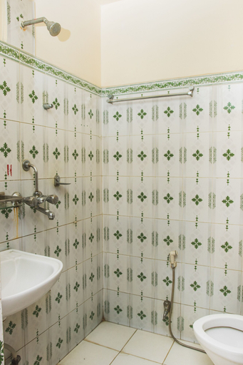 Bathroom 3, Hotel Four Eyes, Bagmati