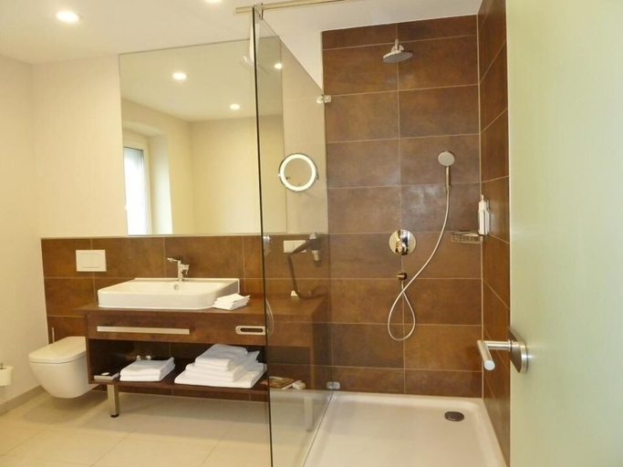 Bathroom 5, Gästehaus und Weingut Peth, Alzey-Worms
