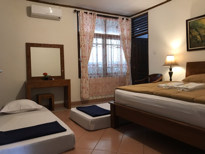 Bedroom 16