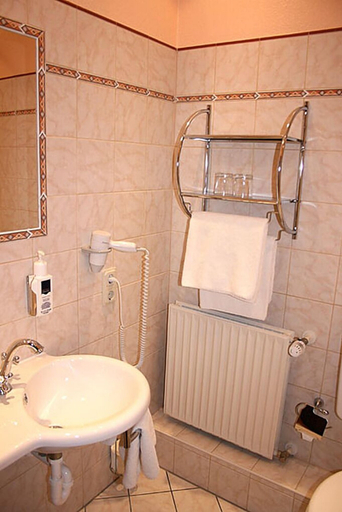 Bathroom 5, Hotel Meyer - Alter Bergischer Gasthof, Rheinisch-Bergischer Kreis