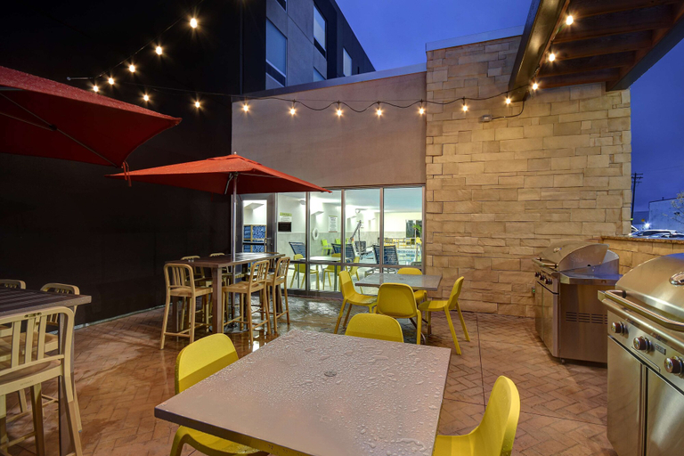 Food & Drinks 5, Home2 Suites by Hilton East Hanover, Morris