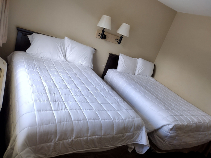 Bedroom 3, Fairbridge Inn & Suites Richmond Hill, Bryan