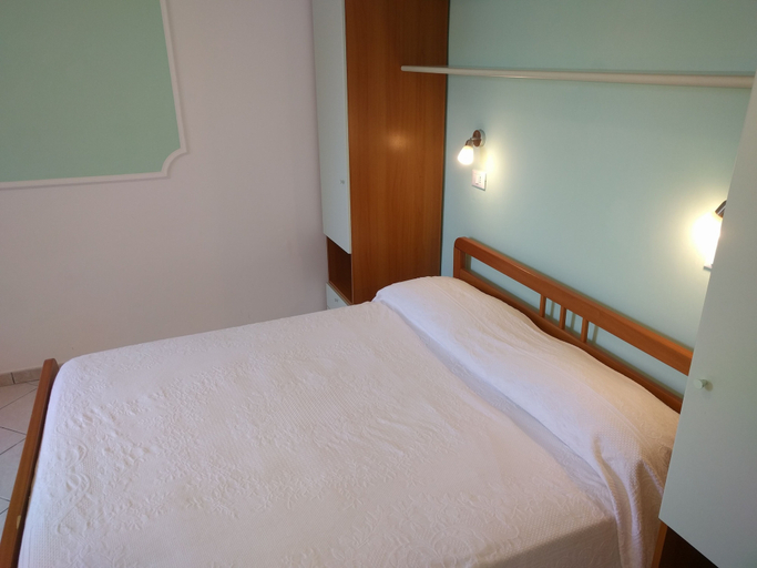 Bedroom 3, Residence Giardino del Sole, Napoli