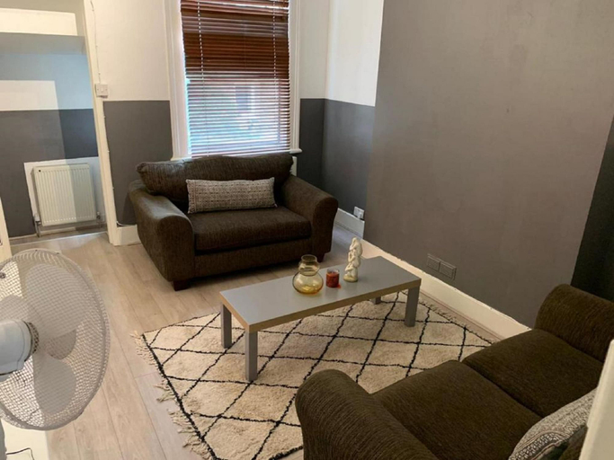 Others 4, Portobello Stays by Stay Guru, London