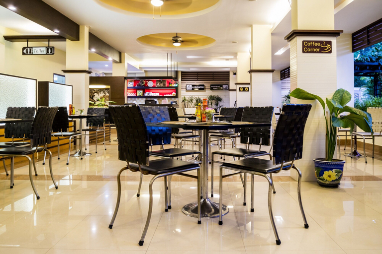 Food & Drinks 5, Sakulchai Place Hotel, Muang Chiang Mai