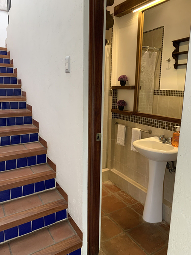 Bathroom 3, El Calvario Lofts, Antigua Guatemala
