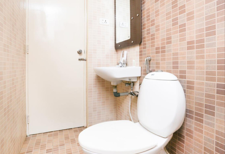 Bathroom 2, Sr Residency, Chennai