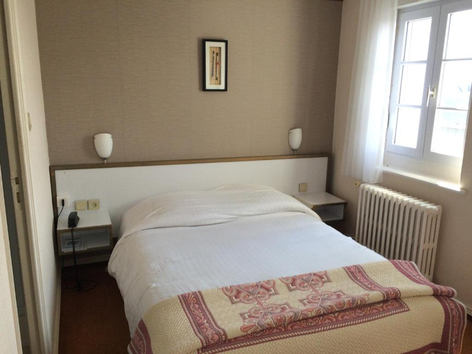 Bedroom 2, Logis Hôtel les Chardons Bleus, Finistère