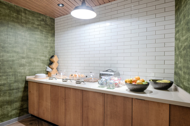 Food & Drinks 5, Fairfield Inn & Suites by Marriott Albertville, Marshall