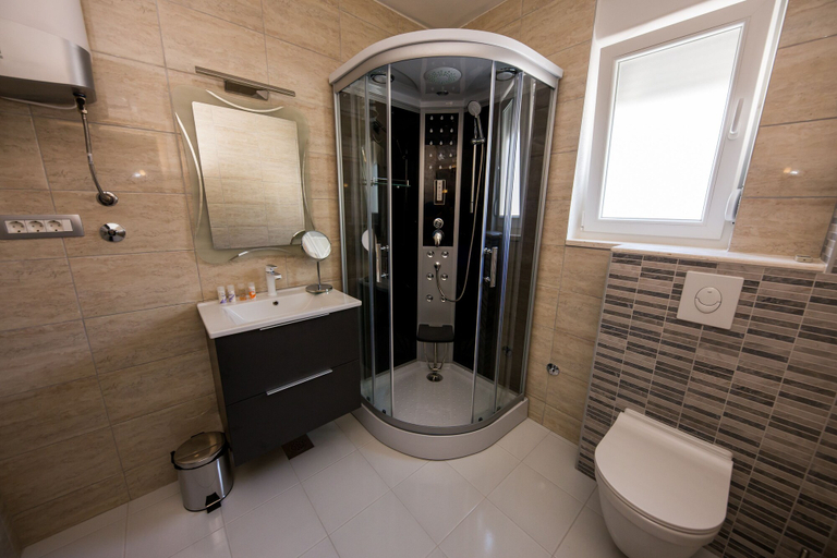 Bathroom 4, Villa Hedonist, Seget