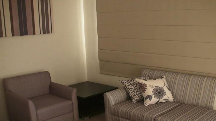 Bedroom 3, Injune Motor Inn, Bungil