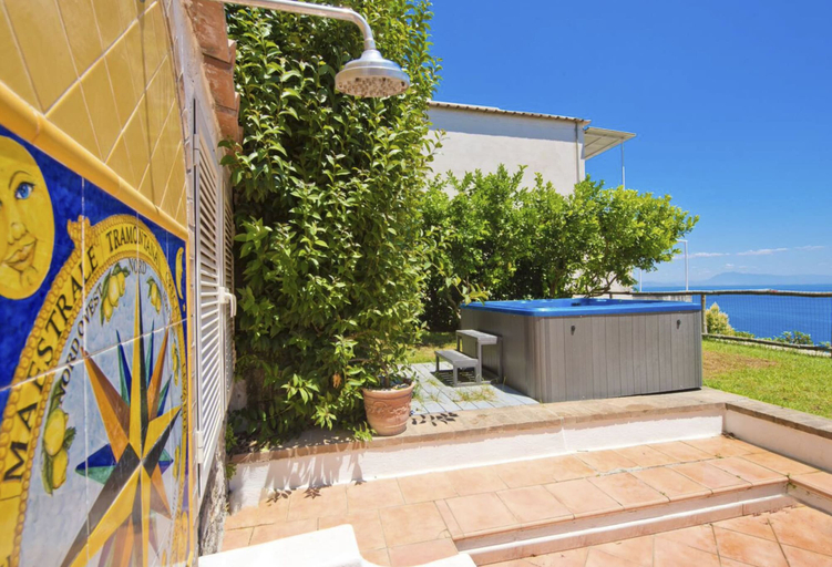 Others 5, Sweet Home, Salerno