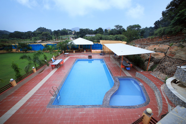 Sport & Beauty, Riviera Madaar Resort, Udaipur