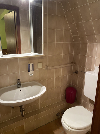 Bathroom 5, Quickborner Hof, Pinneberg