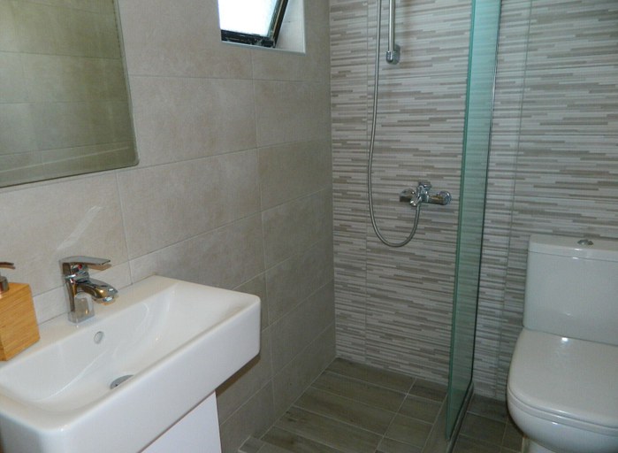 Bathroom 5, Roseberry Studios, South Aegean