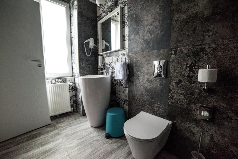 Bathroom 4, Complex Living, Timisoara