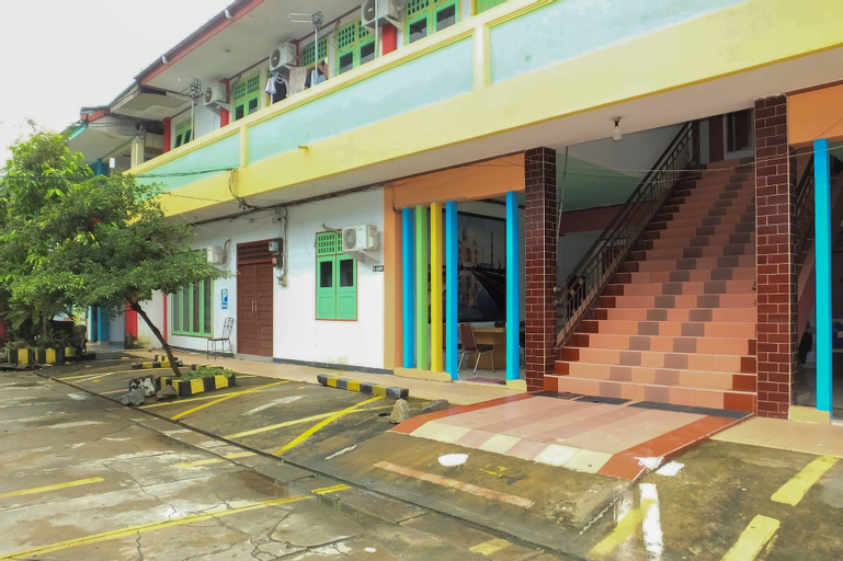 Exterior & Views 2, KoolKost Syariah @ Komplek Kost Dempo, Pontianak